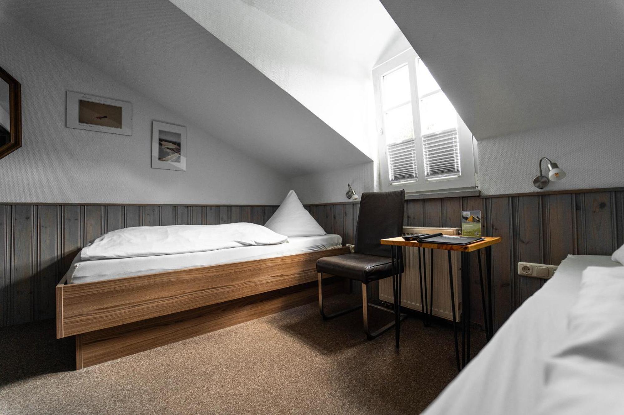 Berghotel Deutscher Flieger Wasserkuppe Gersfeld Room photo