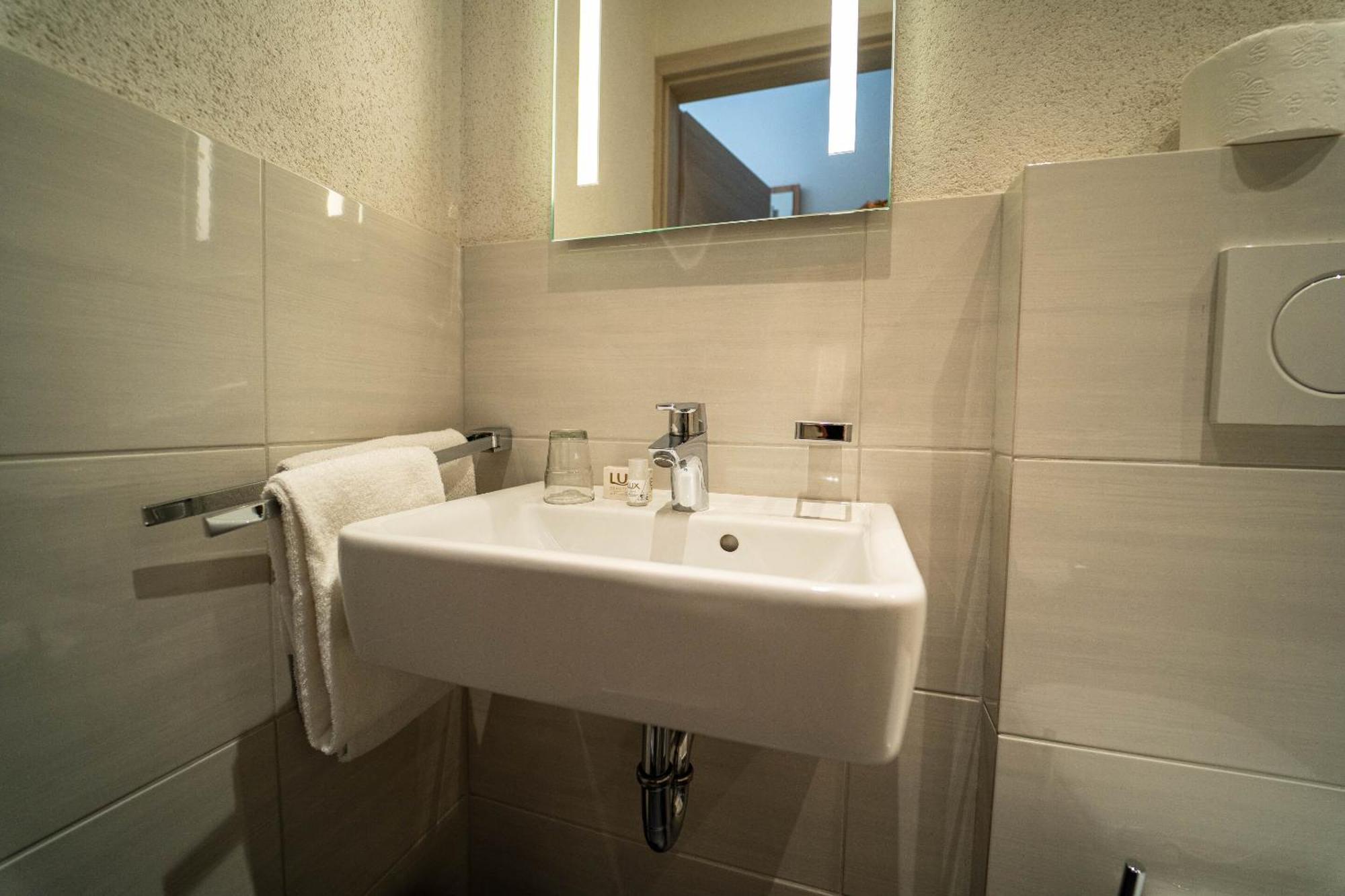 Berghotel Deutscher Flieger Wasserkuppe Gersfeld Room photo